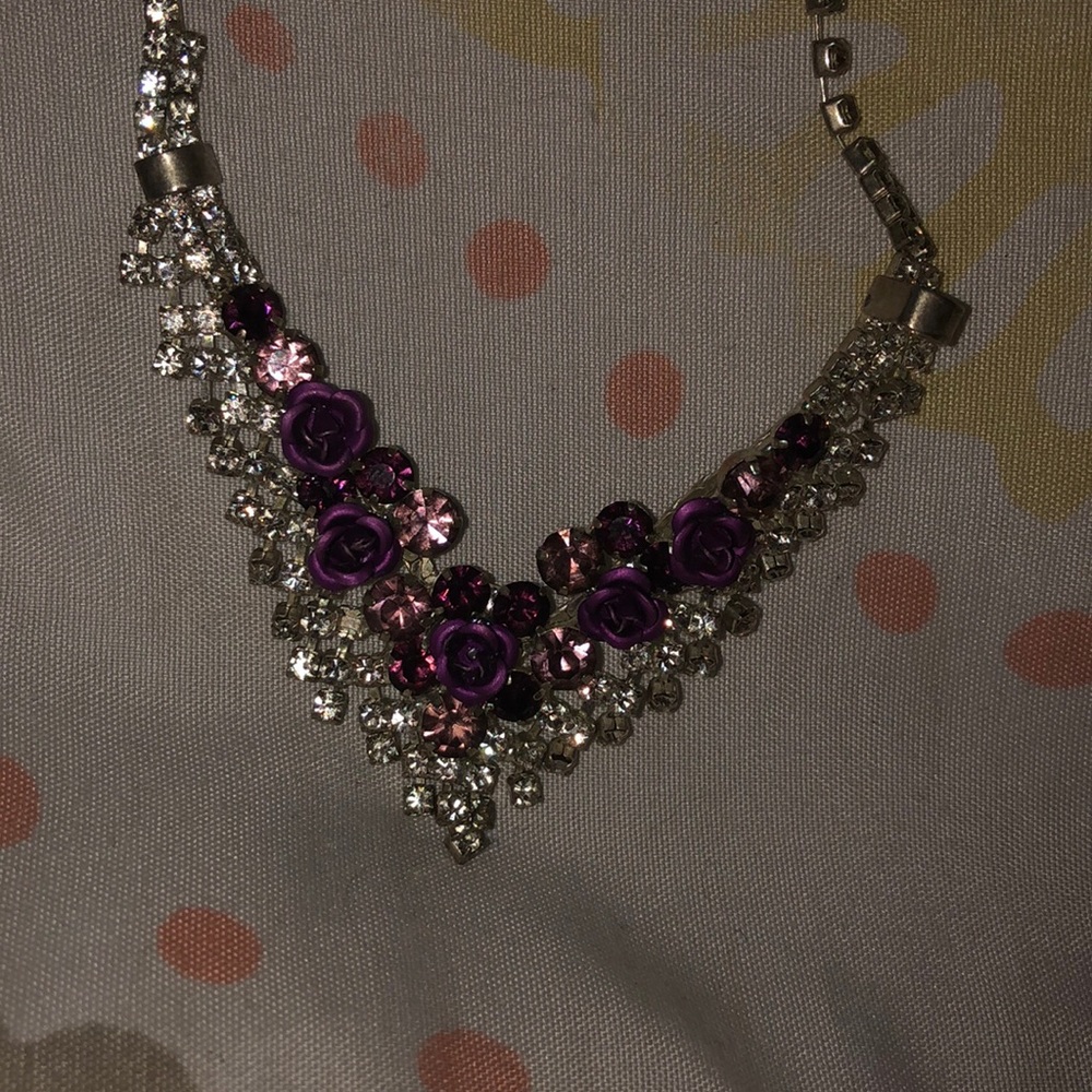 Necklace - Picture 2 of 3
